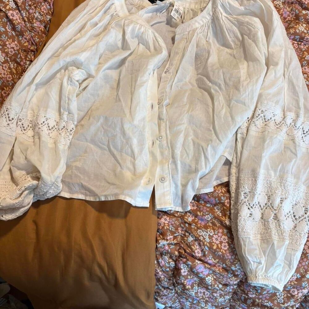 Aerie Women's White Blouse